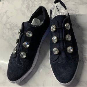 New navy fashion sneaker size 10